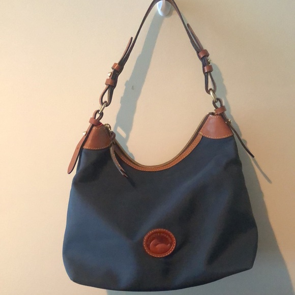 Dooney & Bourke purse. In great condition. - Picture 2 of 7